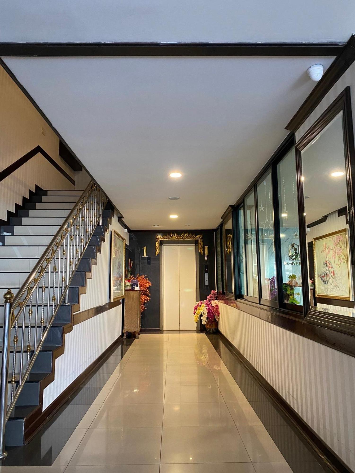 Romena Grand Hotel Chiang Mai Exterior foto