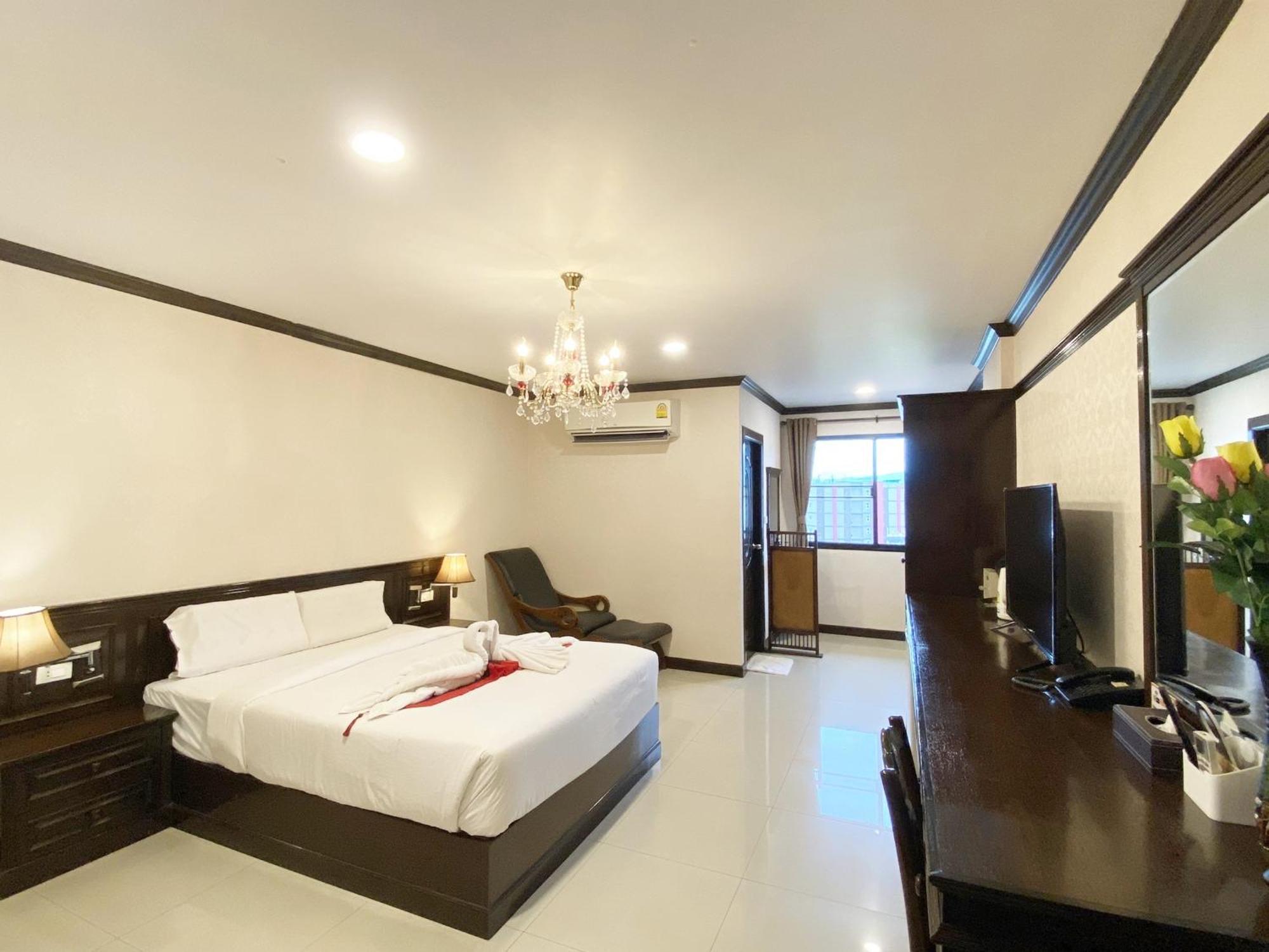 Romena Grand Hotel Chiang Mai Exterior foto