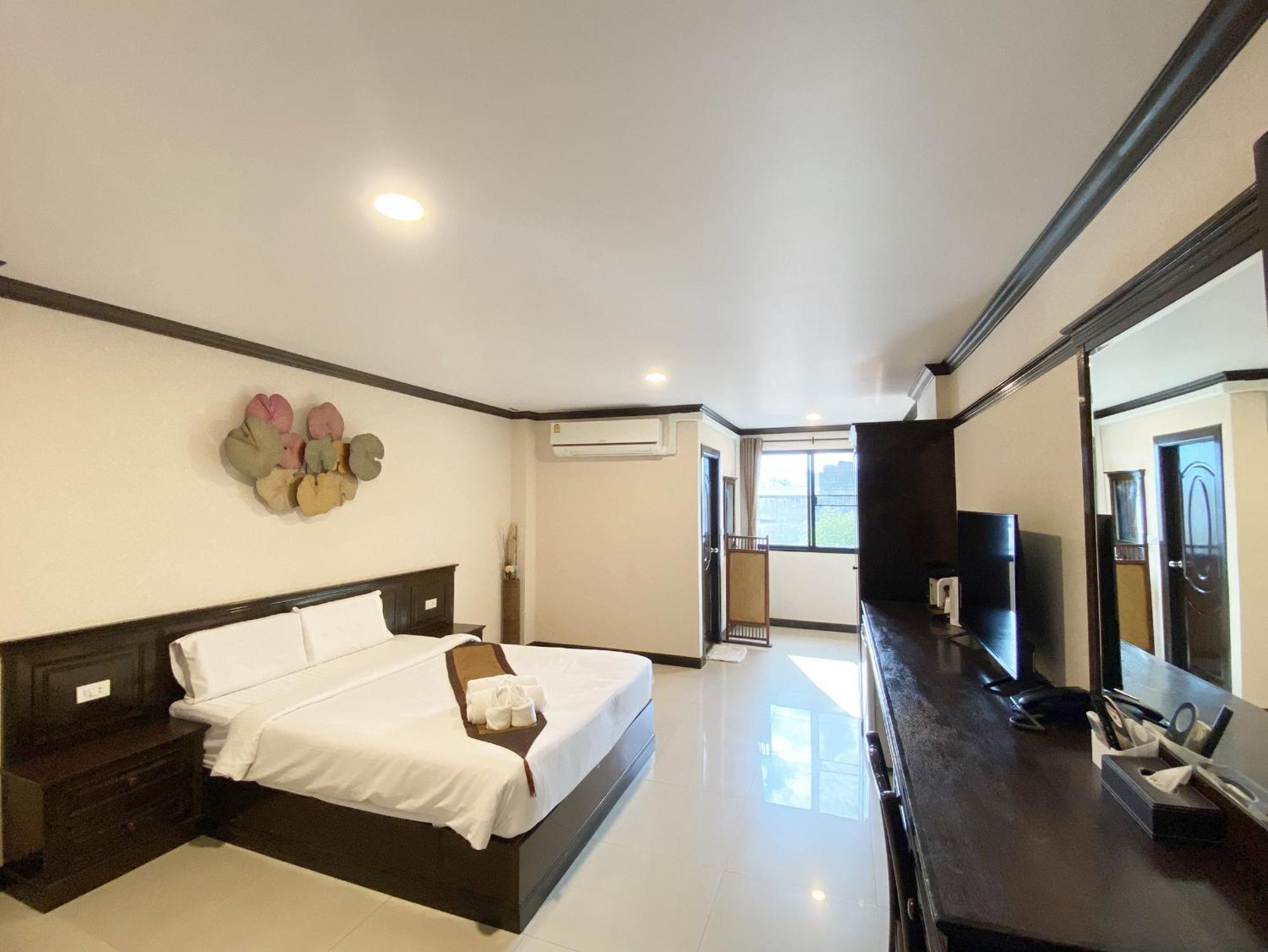 Romena Grand Hotel Chiang Mai Exterior foto