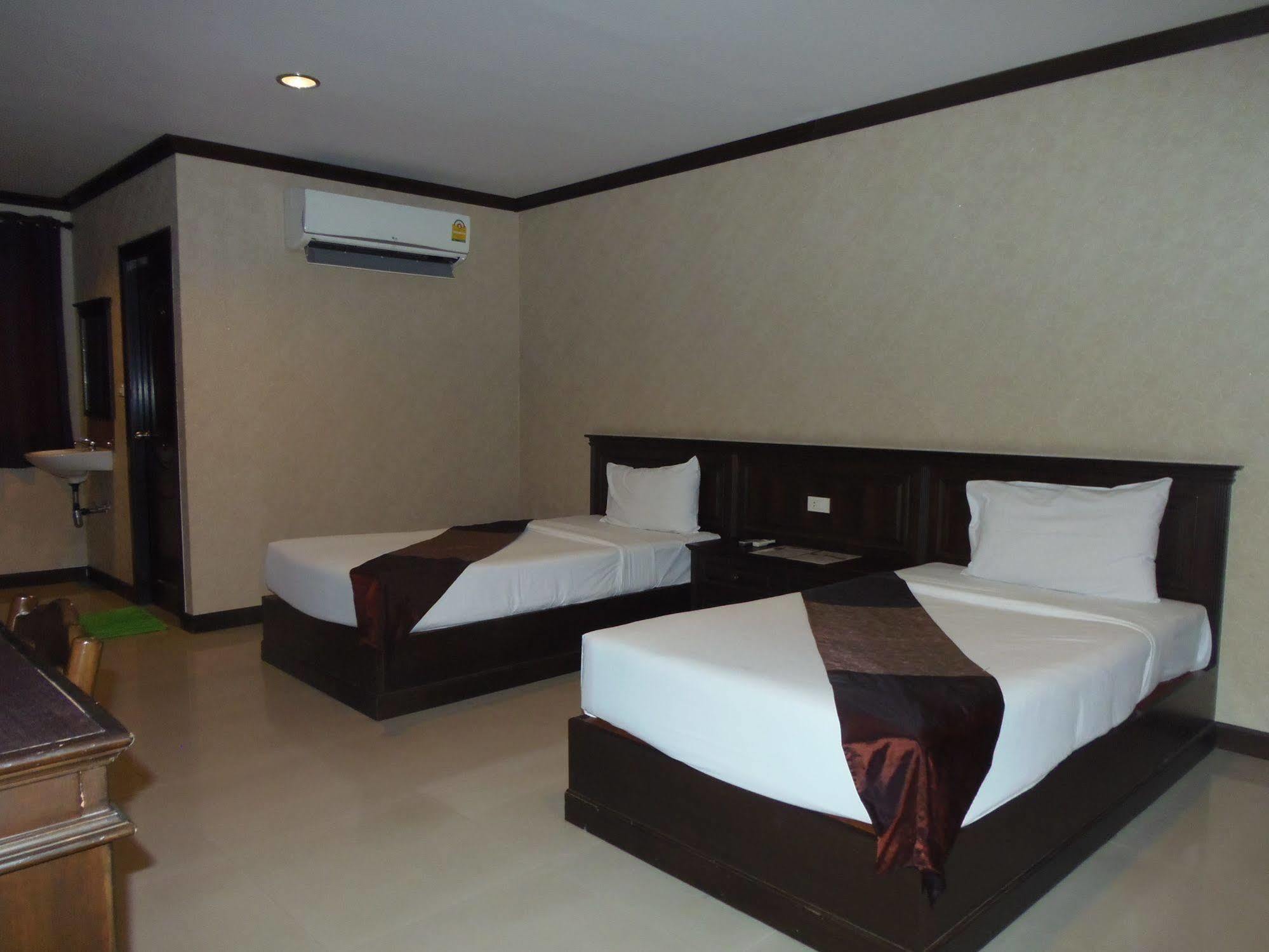 Romena Grand Hotel Chiang Mai Exterior foto